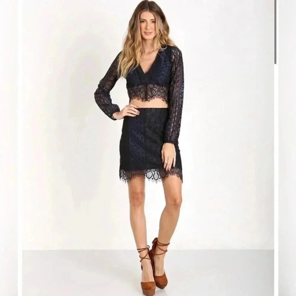 For Love & Lemons Lyla Skirt Navy/Black New With Tag - Picture 4 of 6